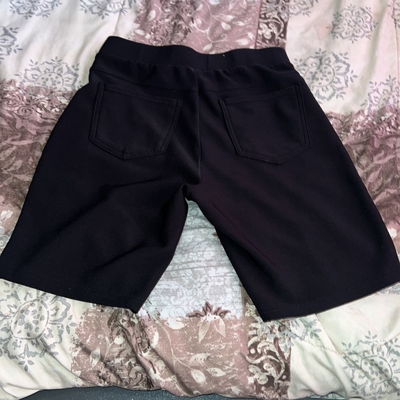 Work out shorts - Picture 2 of 2